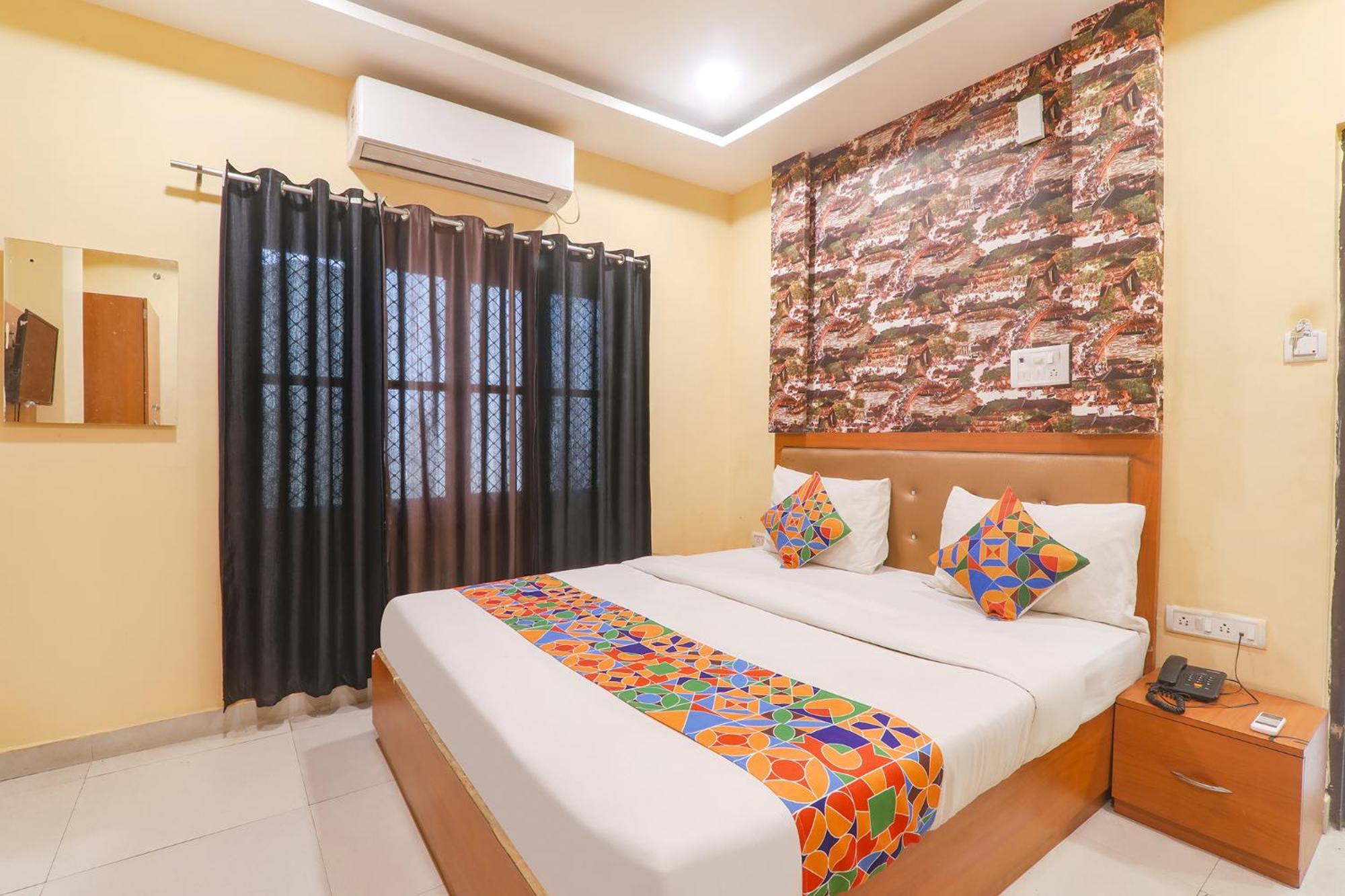 Fabhotel Swarn Banquet Kakarmatha Eksteriør billede