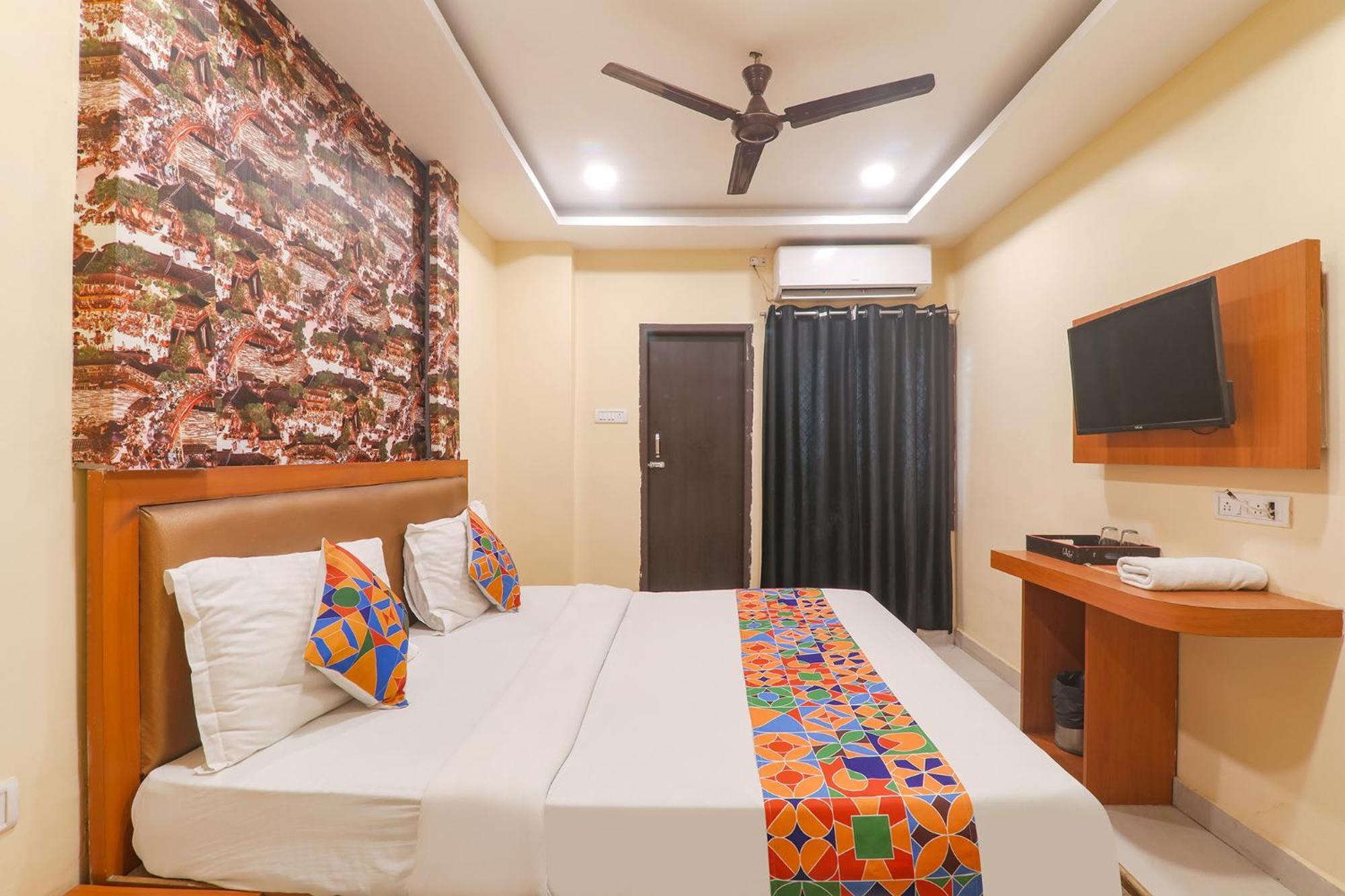 Fabhotel Swarn Banquet Kakarmatha Eksteriør billede