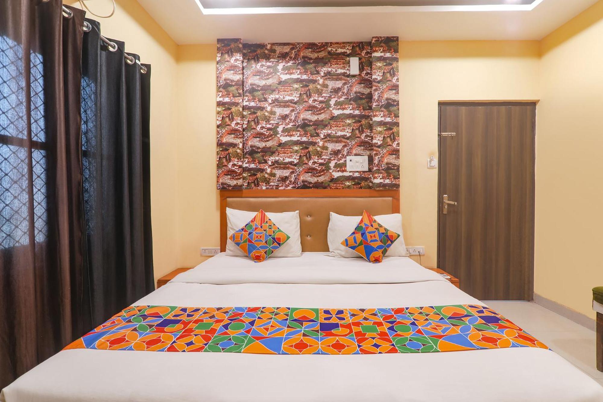 Fabhotel Swarn Banquet Kakarmatha Eksteriør billede
