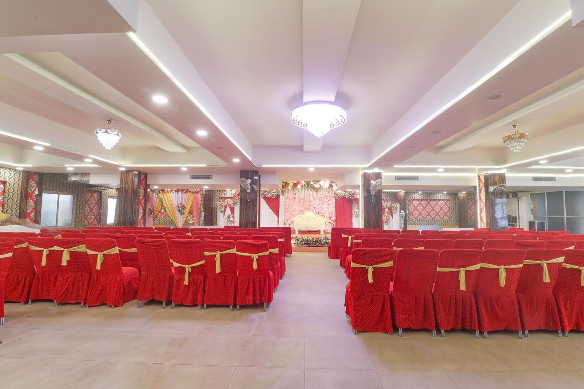 Fabhotel Swarn Banquet Kakarmatha Eksteriør billede