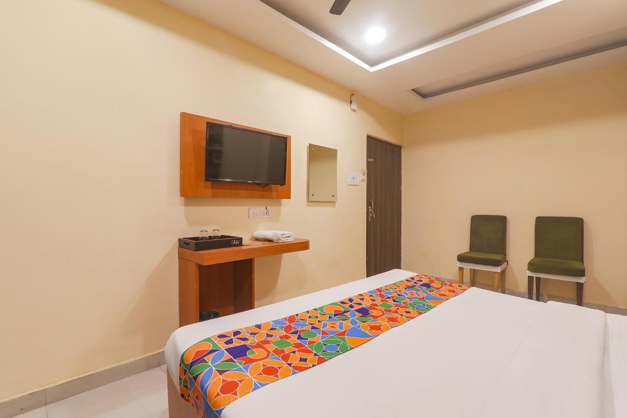 Fabhotel Swarn Banquet Kakarmatha Eksteriør billede